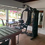 Alojamento de Acomodação e Pequeno-almoço Ibiza Paradise