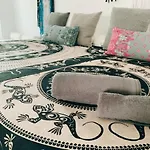 Ibiza Paradise Alojamento de Acomodação e Pequeno-almoço Santa Eulária des Riu