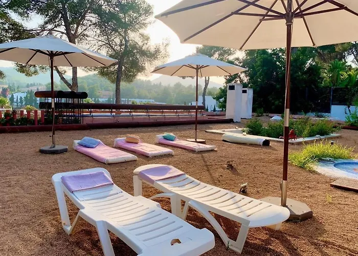 Ibiza Paradise Bed & Breakfast *